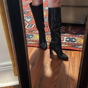 Black snake skin boots, chunky heel size 7.5 great condition